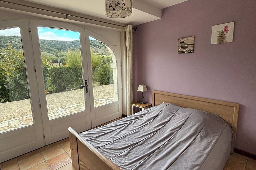 Große provenzalische Villa mit Panoramablick ganz in der Nähe von Vallon Pont d'Arc in Lagorce, Ardèche