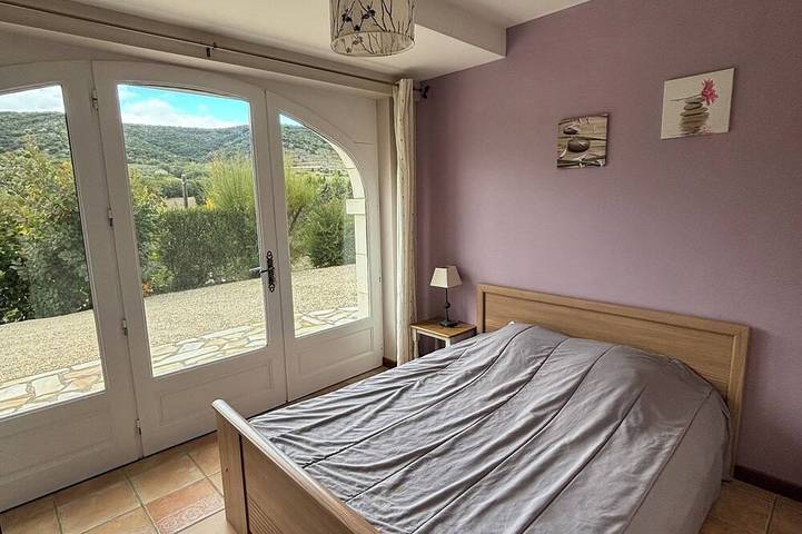 A Provençal villa rated ***, very close to Vallon-Pont-d'Arc, with a panoramic view in Lagorce, Ardèche