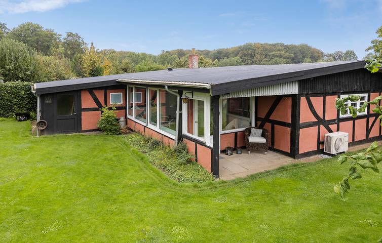 Ferienhaus für 6 Personen, mit Terrasse und Garten sowie Sauna in Augustenburg