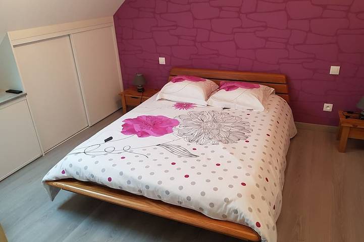 Location de vacances pour 2 personnes, avec jardin et terrasse à Vallières-les-Grandes - 2