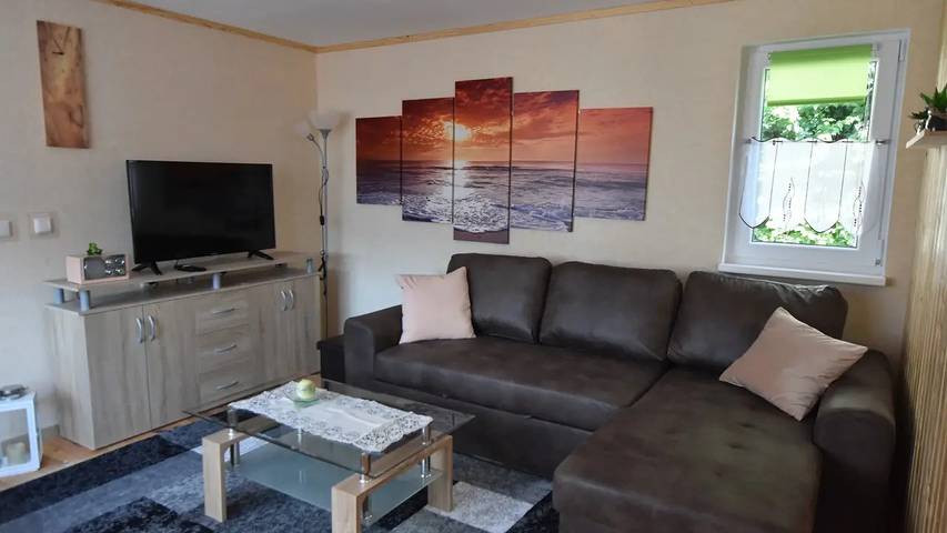 Ferienhaus für 4 Personen, mit Garten in Neuburg - 2