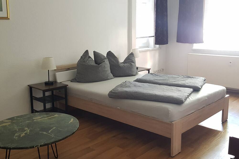 Ganze Wohnung, Apartment Cottbus City - Erdgeschoss in Cottbus, Lausitz