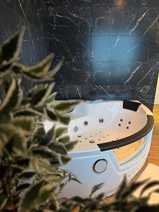 Gîte pour 2 personnes, avec jacuzzi à Broons - 4