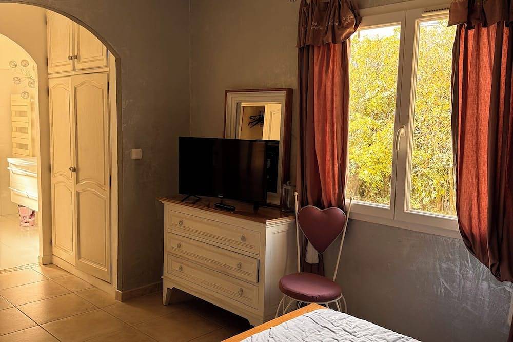 Villa de grand standing avec piscine et spa à Ajaccio in Peri, Région d'Ajaccio