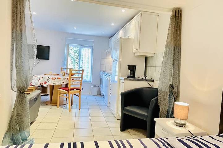 Gîte pour 2 personnes, avec jardin dans Bains-les-Bains - 2