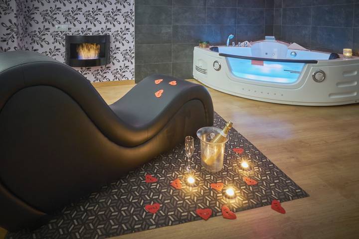 Casa rural para 4 personas, con Balcón además de Jacuzzi y Jardín en Castilla y León