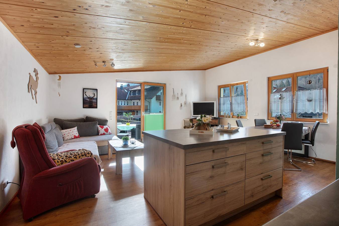 Apartamento entero, Apartamento 'Fewo Rabenfelsen' con terraza privada y Wi-Fi in Todtnau, Selva Negra (zona sur)