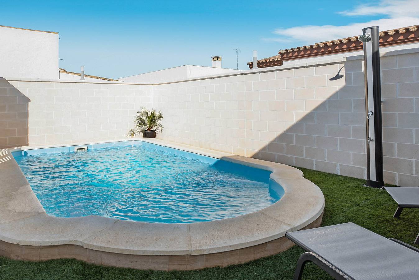 Villa 'Pablo' with Private Pool, Wi-Fi and Air Conditioning in Conil de la Frontera, Costa de la Luz