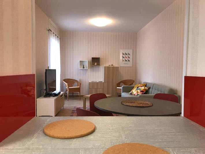 Gîte pour 4 personnes, avec terrasse dans Centre Culturel Valery Larbaud Vichy