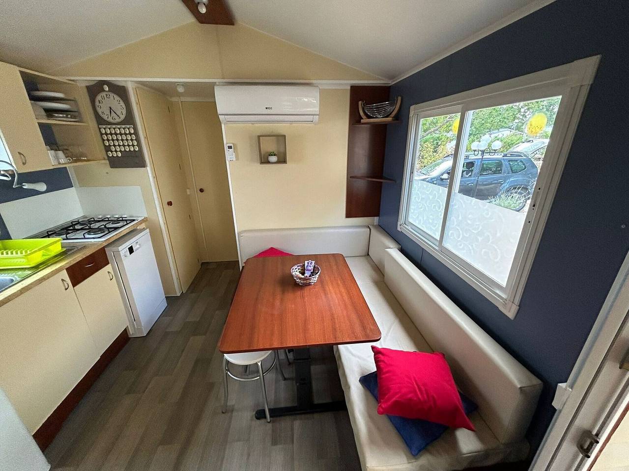 Mobil-home 'Salamandre' avec vue sur le lac, piscine partagée et climatisation in Sainte-Croix-du-Verdon, Gorges du Verdon