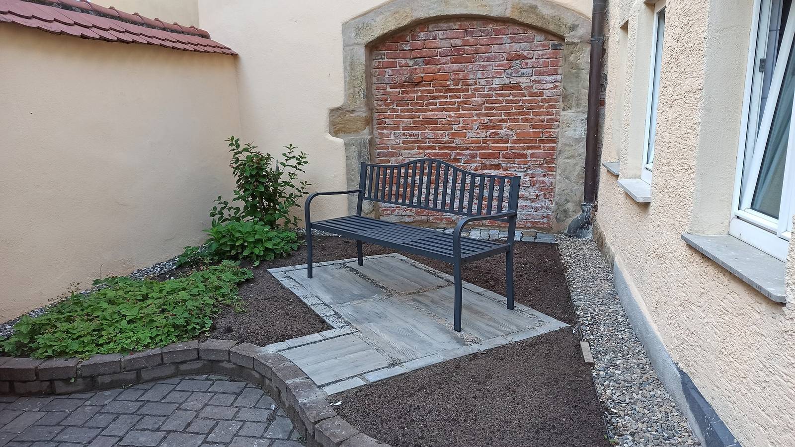 Ganzes Studio, Studio '3' mit gemeinsamen Innenhof in Bamberg, Fränkisches Weinland