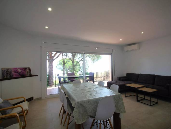 Ferienhaus für 6 Personen, mit Terrasse und Garten in Llanca - 4