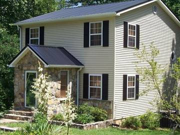 Log Cabin for 14 Guests in Daniel Boone National Forest, Kentucky, Picture 4