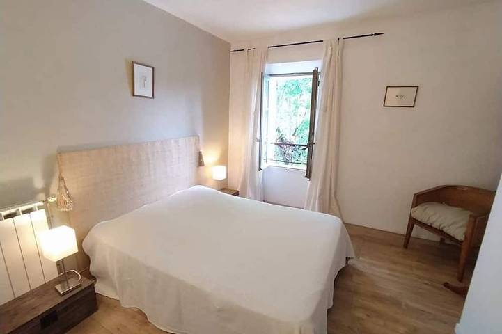 Location de vacances pour 12 personnes, avec jardin à Villecroze - 3