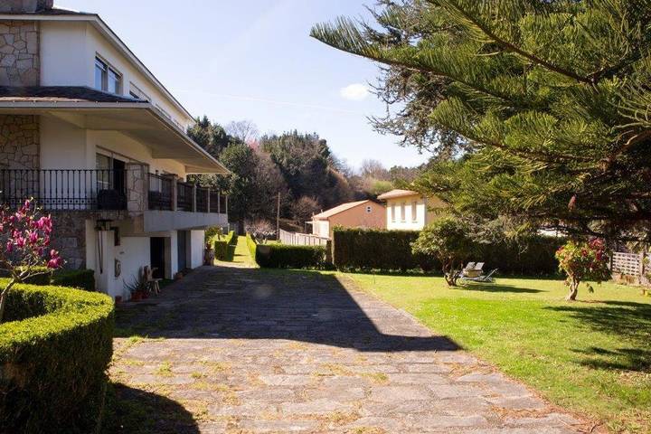 Chalet para 12 personas, con vistas y jardín, Se admiten mascotas en Rías Altas - 3
