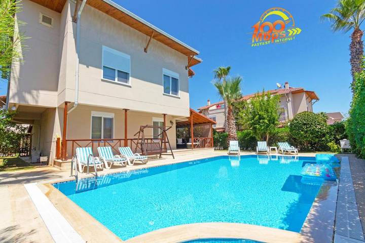 Ferienhaus für 8 Personen, mit Garten und Whirlpool sowie Pool in Belek