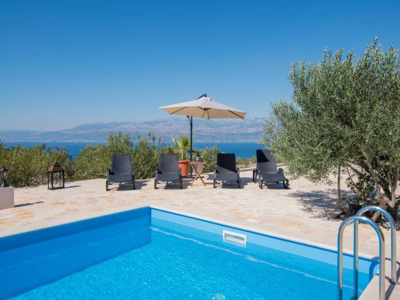 Holiday Home My Summer House - Two-Bedroom Holiday Home with Private Pool and Terrace - (St) in Supetar, Brac