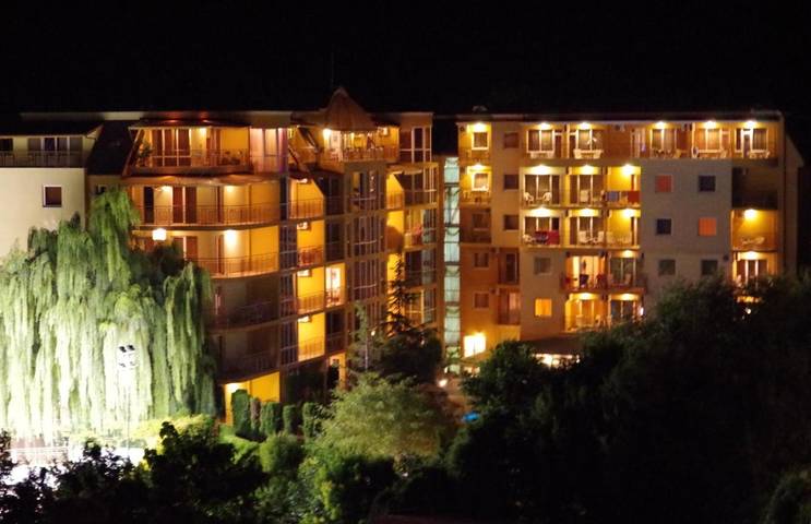 Hôtel pour 2 personnes, avec Jacuzzi et Terrasse ainsi que Jardin et Piscine à Varna (Bulgarie) - 4