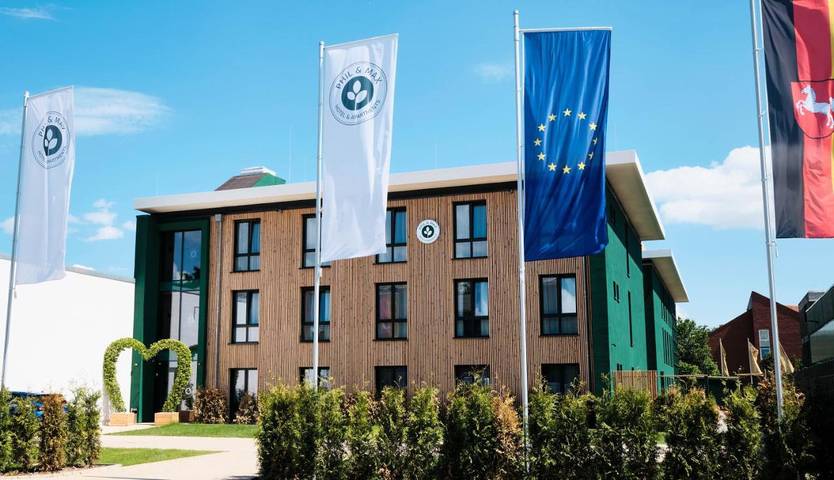 Hotel para 2 personas, con jacuzzi además de sauna y jardín, Familias con niños - 1