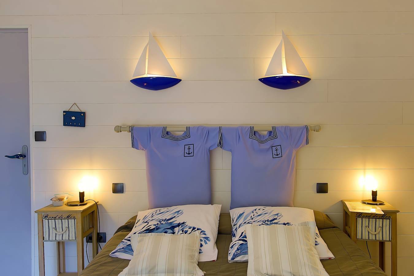 Habitación de huéspedes «Chambre Mer» con terraza compartida, jardín y Wi-Fi in Teurthéville-Bocage, Región de Cherbourg