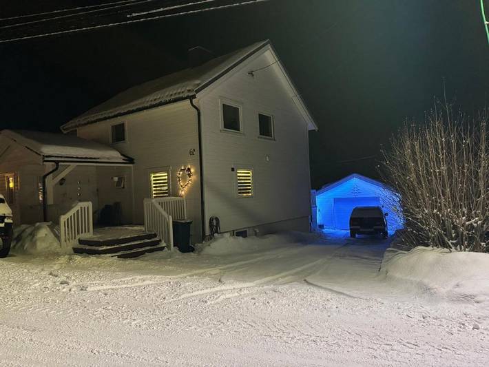 Ferienwohnung für 4 Personen, mit Terrasse und Garten sowie Ausblick in Skjervøy