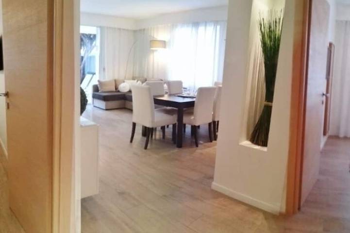 Ferienwohnung für 5 Personen, mit Terrasse und Whirlpool sowie Garten - 1