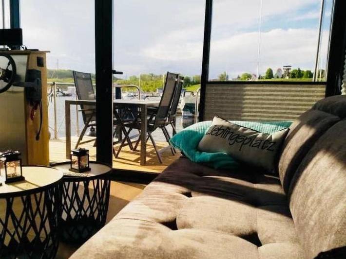 Ganze Wohnung, Hausboot mit Sauna in Braunsbedra, Saale-Unstrut