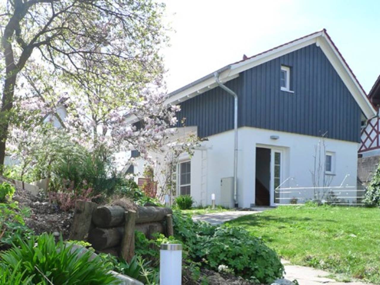 Ferienhaus am Alten Stiftshof - Ferienhaus, 80 qm, 2 Schlafzimmer, 1 Wohnzimmer, Terrasse, max. 4 Personen in Überlingen, Region Bodensee-Oberschwaben