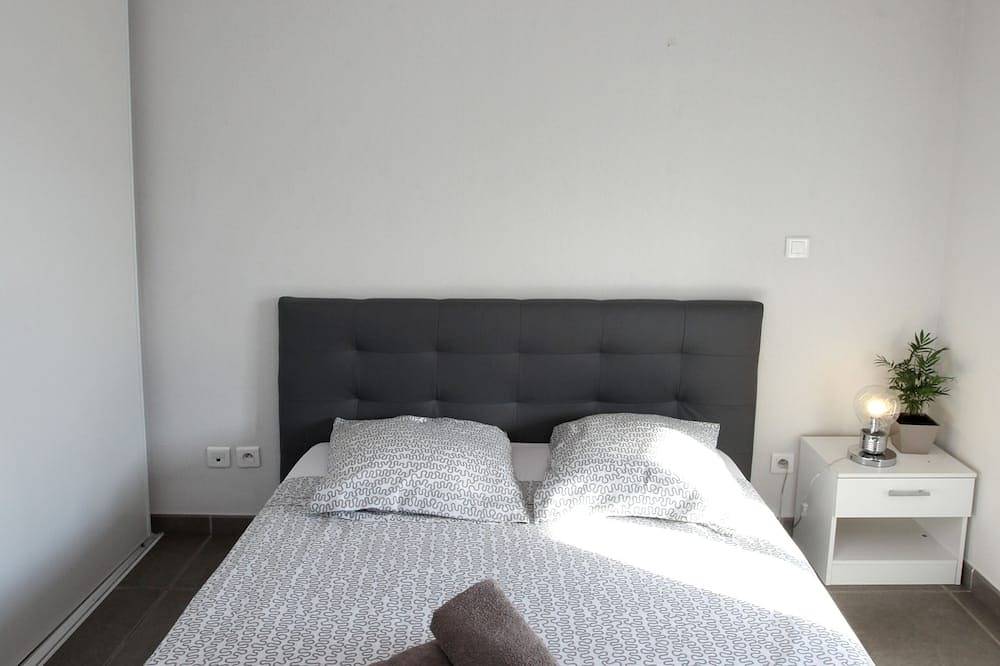 Entire apartment, Appart \"Le Mogador\" T2 - 3 Terrasse Ensoleillée in La Garde, Toulon region
