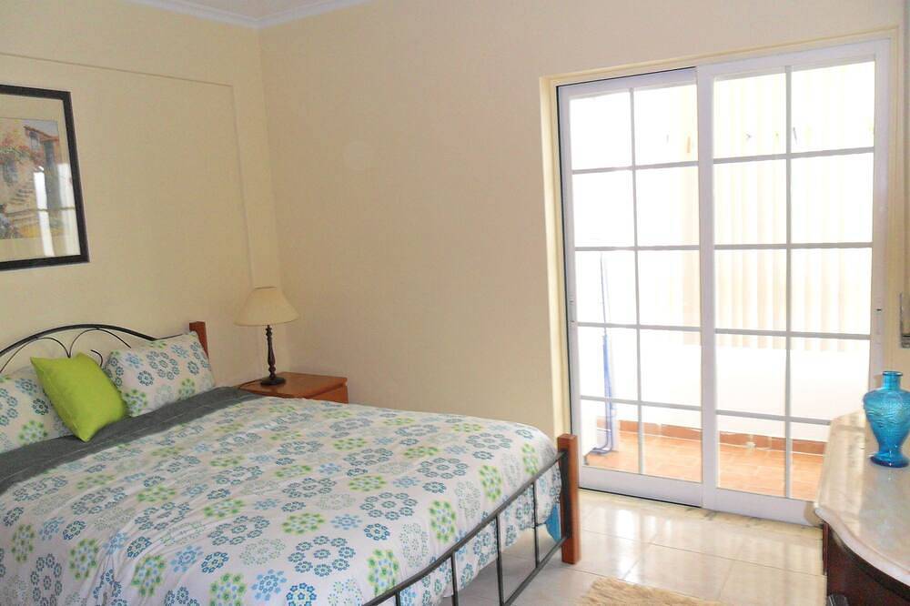 Ganze Wohnung, Algarve-Kurzurlaub in Olhão - so nah an alles! in Olhão, Parque Natural da Ria Formosa