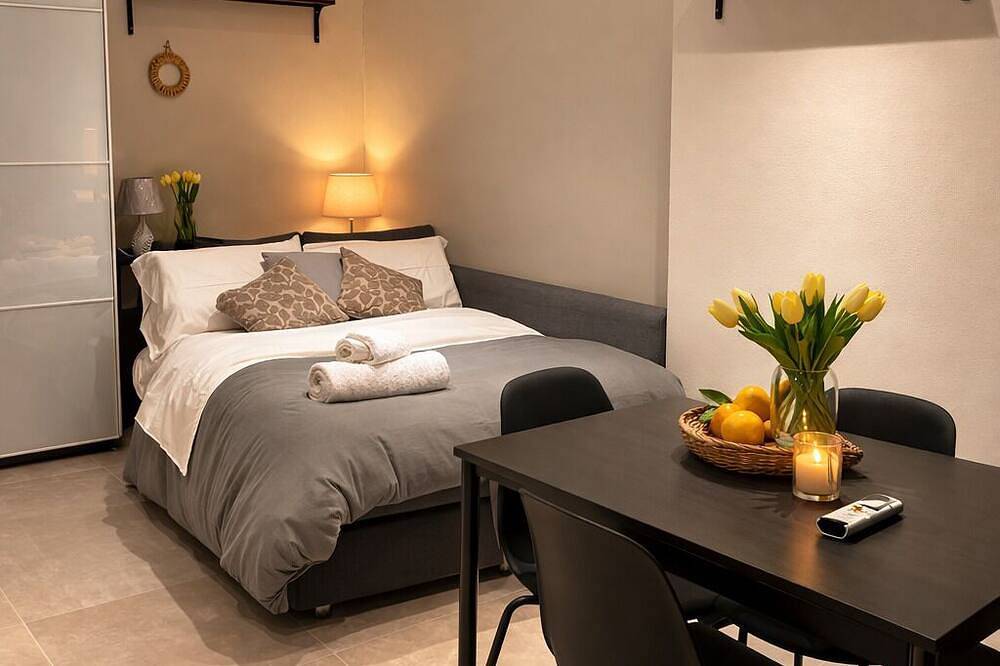 Ganze Wohnung, Studio apartment in the heart of Piacenza•Horse Square in Piacenza, Piacenza Provinz