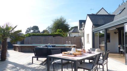 Location de vacances pour 6 personnes, avec balcon et jardin à Larmor-Baden