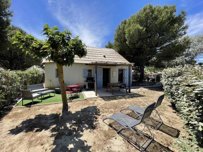 Maison de vacances pour 5 personnes, avec Terrasse ainsi que Jardin et Piscine à Le Barcarès