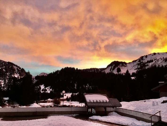 Gîte pour 4 personnes, avec vue et terrasse, animaux acceptés à Mieussy - 2