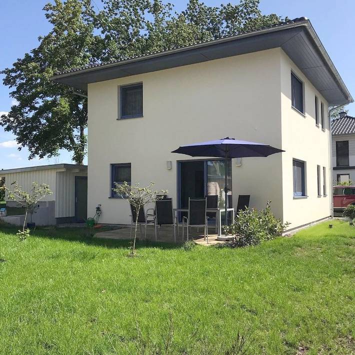 Ferienhaus für 6 Personen, mit Ausblick und Garten sowie Seeblick und Sauna, kinderfreundlich in Hohenfelden