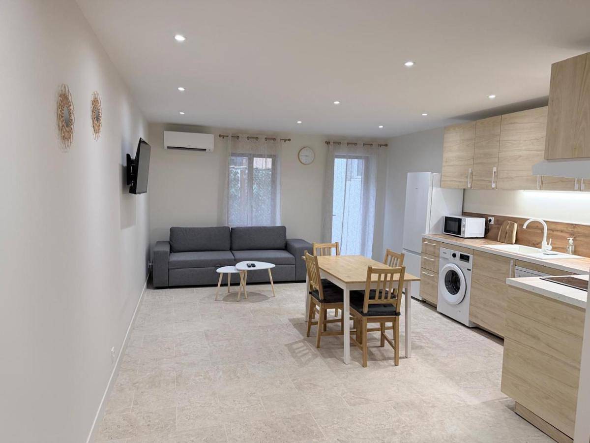 Appartement entier, Charmant, appartement in Neuville-sur-Saône, Lyon et ses environs