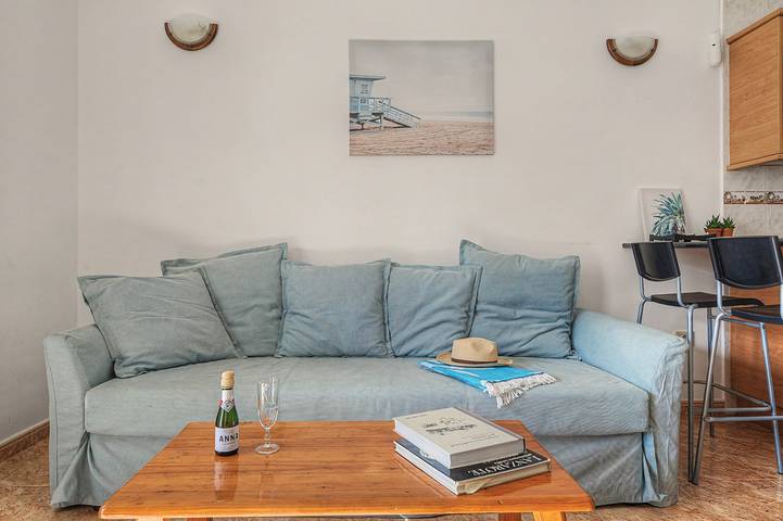 Hel lägenhet, Vacation Apartment 'Playa Honda' with Private Terrace and Wi-Fi in Honda Beach, San Bartolomé