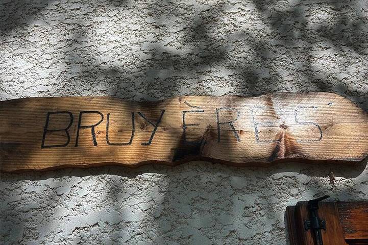 Gîte pour 6 personnes, avec piscine et jardin à Sonnay