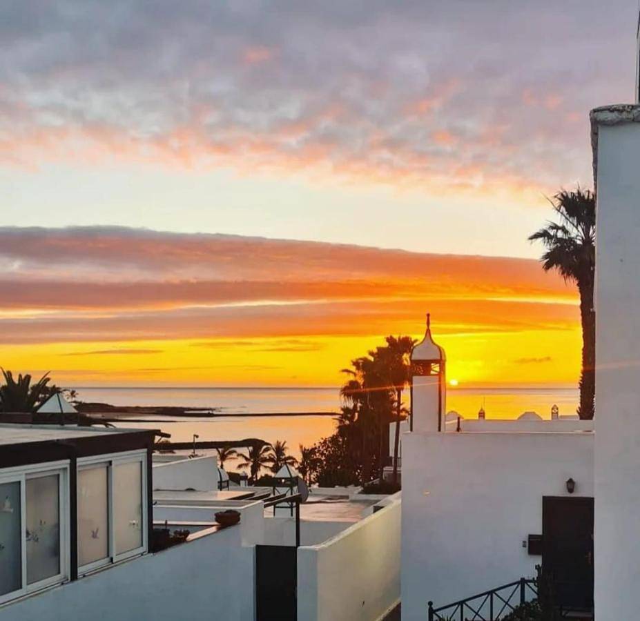Two-Bedroom House in Costa Teguise, Teguise