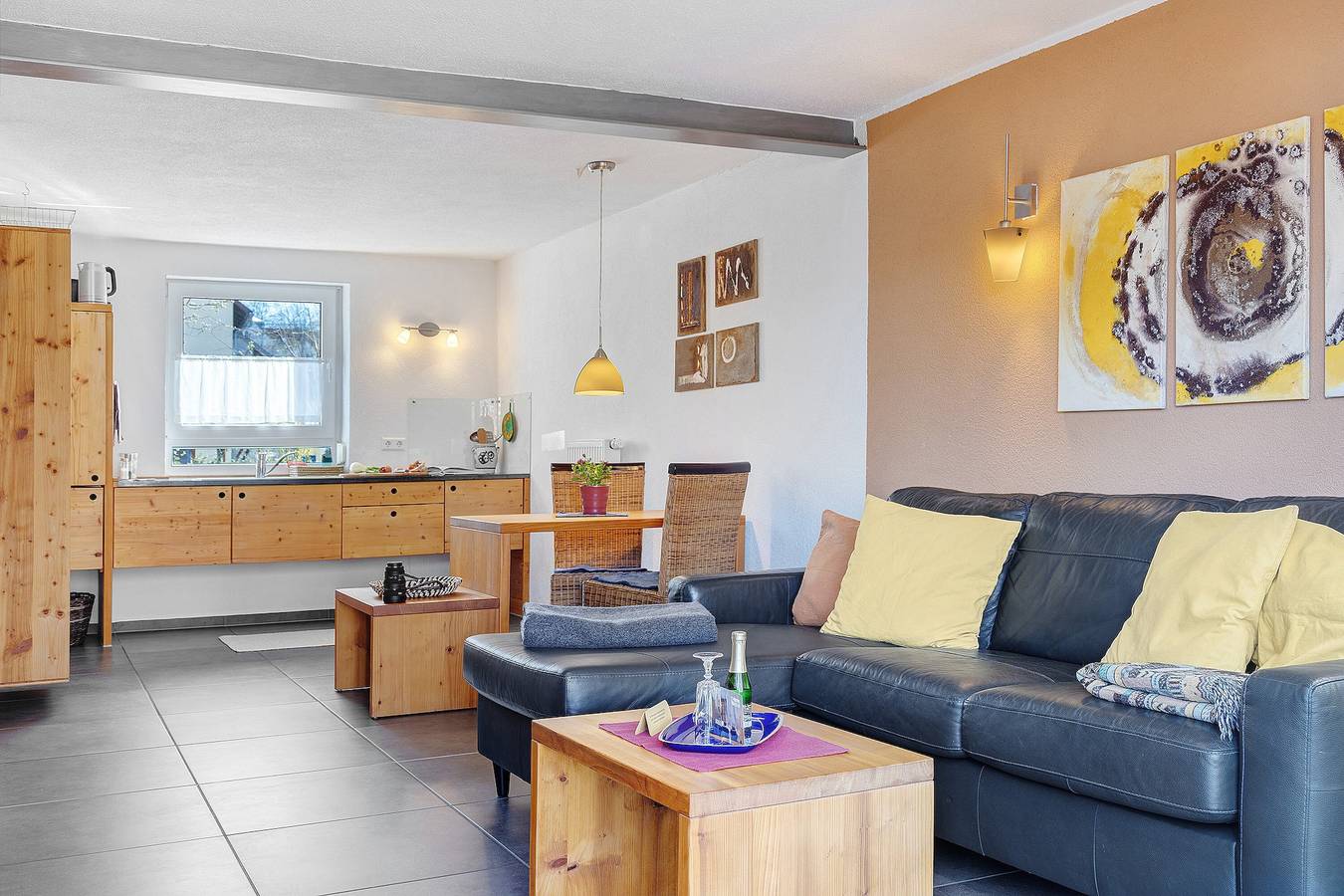Ganze Wohnung, Ferienwohnung 'Gartenglück' mit eigener Terrasse in Bad Waldsee, Region Bodensee-Oberschwaben