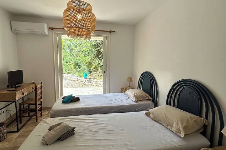 Villa pour 6 personnes, avec jardin et piscine, animaux acceptés à Flayosc - 3