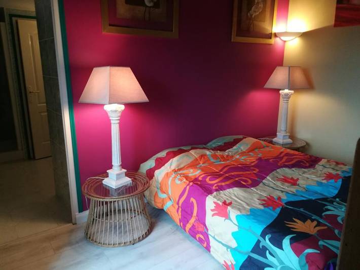 Location de vacances pour 4 personnes, avec terrasse ainsi que vue et jardin à Plouigneau - 3