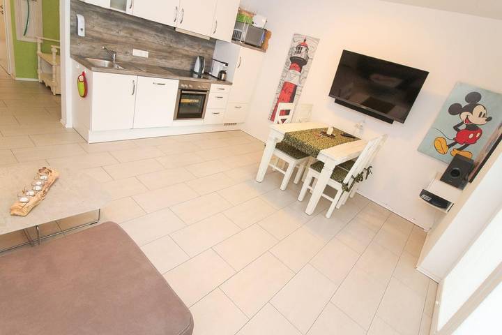 Ferienwohnung für 2 Personen, mit Terrasse in Krummhörn - 2