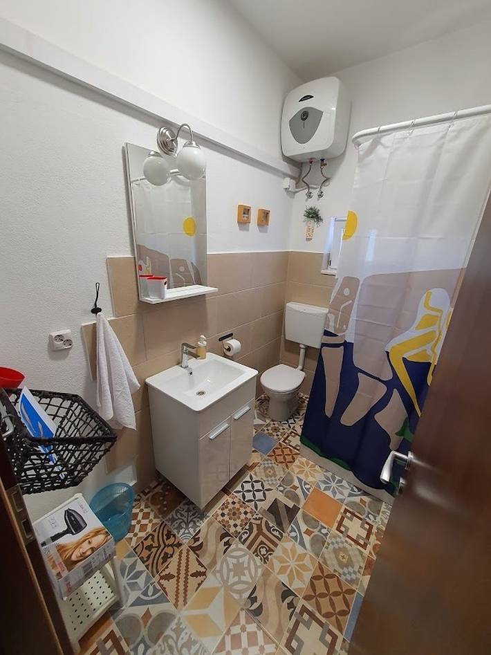 Gîte pour 4 personnes, avec terrasse à Rogoznica - 2