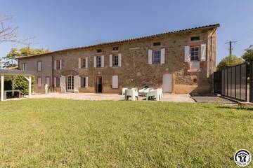 Location De Vacances pour 12 Personnes dans Revel, Lauragais, Photo 1