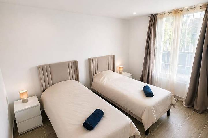 Apartamento entero, ⭐ 70m² with Terrace - Near Paris, Cdg & Rer B (5min) in Sevran, Sena-Saint Denis