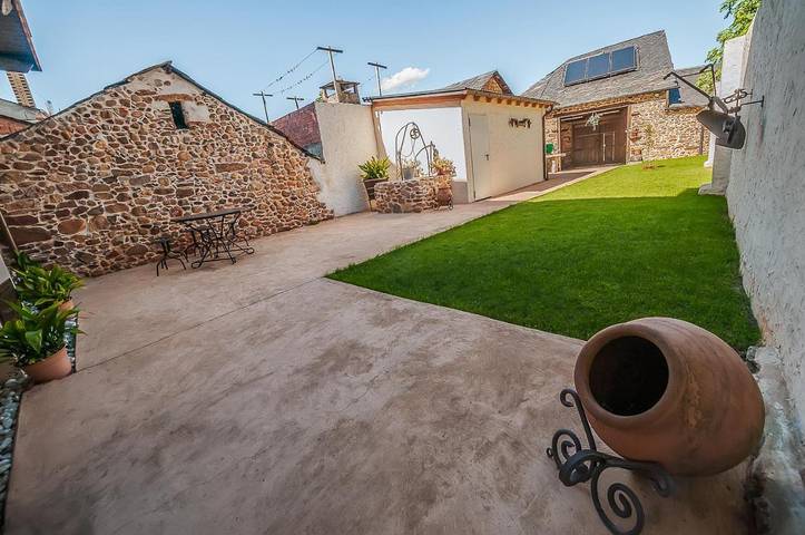 Casa rural para 18 personas, con jardín en Castilla y León - 4