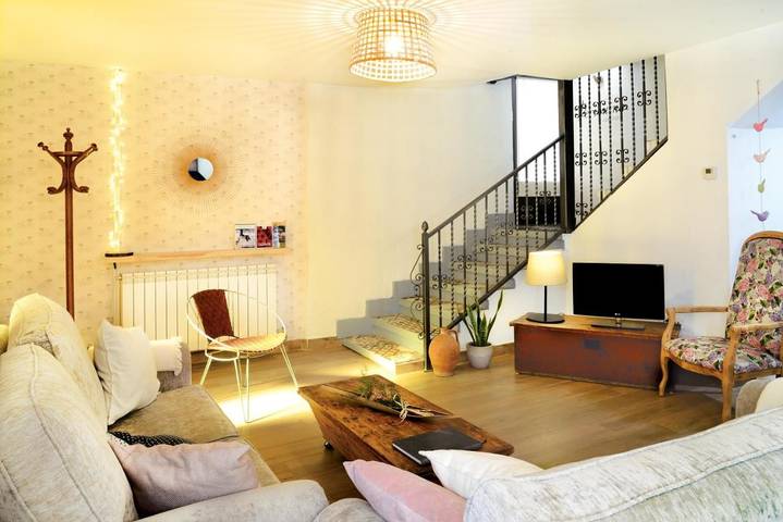 Casa rural para 10 personas, con balcón en Munébrega - 2