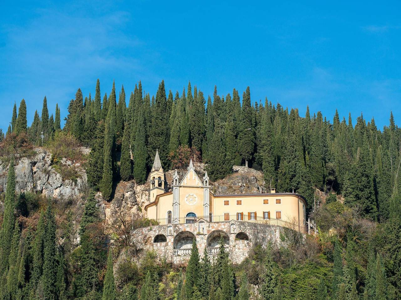 Geheel appartement, Anwesen mit privatem Garten und Grill in Fumane, Provincie Verona