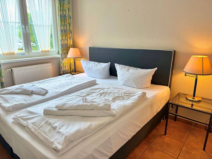 Appartement entier, Ferienwohnung Max - Urlaub in ruhiger Lage mit Hund in Neddesitz, Sagard